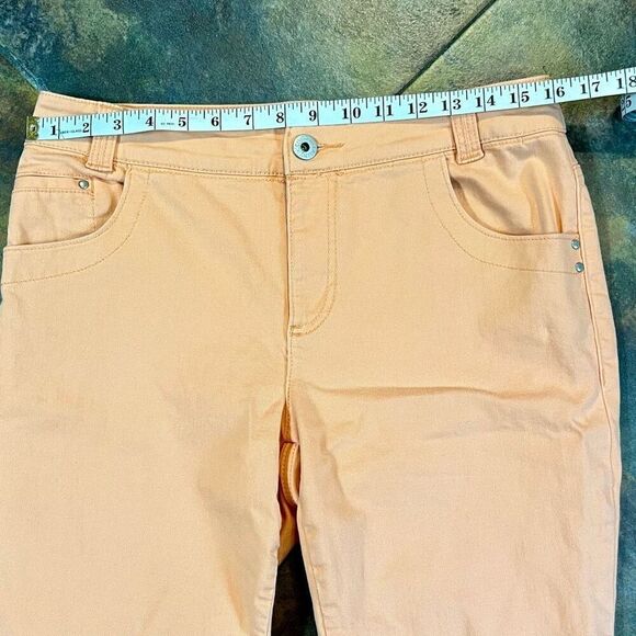 Chico’s Orange Cropped Platinum Denim Ultimate Fit Size 1, 8 - Picture 2 of 11